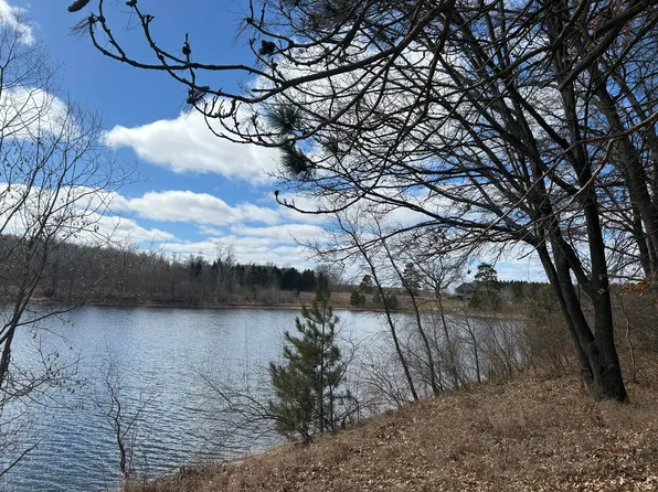 12305 Summerhill Dr #9, Stanwood, MI 49346