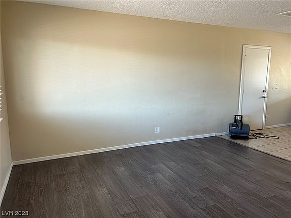 5th image of 6220 Casada Way