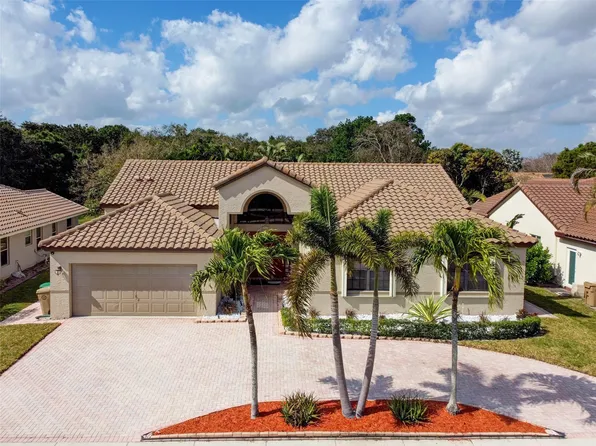2743 W Orchard Circle, Davie, FL 33328