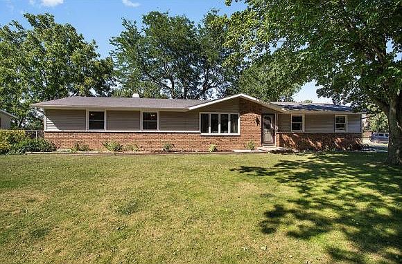 1st image of 3491 Golf Dr