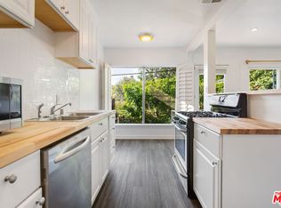 6917 Paseo Del Serra, Los Angeles, CA 90068