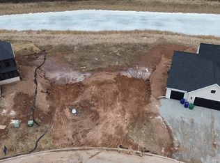 2500 N Stellita Cir #38, De Pere, WI 54115