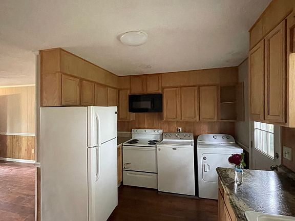 4th image of 150 W Edgewood Cir