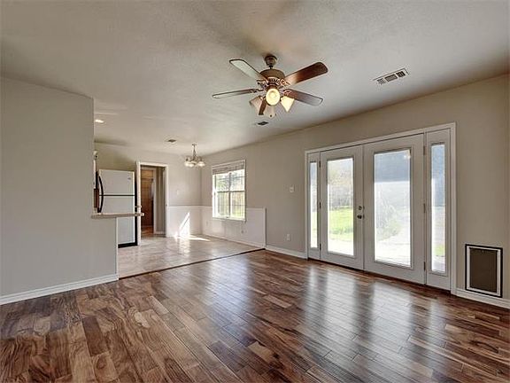 5th image of 132 Coers Dr