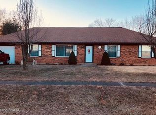 1661 Walnut Way, Radcliff, KY 40160