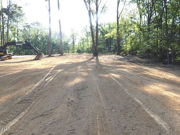4th image of 2743 Sweethome Rd