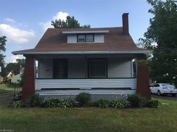 1703 E Midlothian Blvd, Youngstown, OH 44502