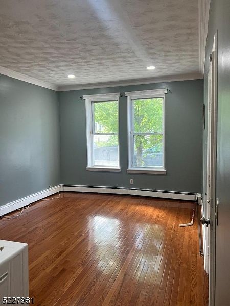 1st image of 290 Ogden St #2A
