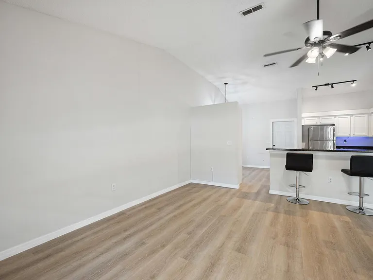 4107 11th Ave E — Photo 38