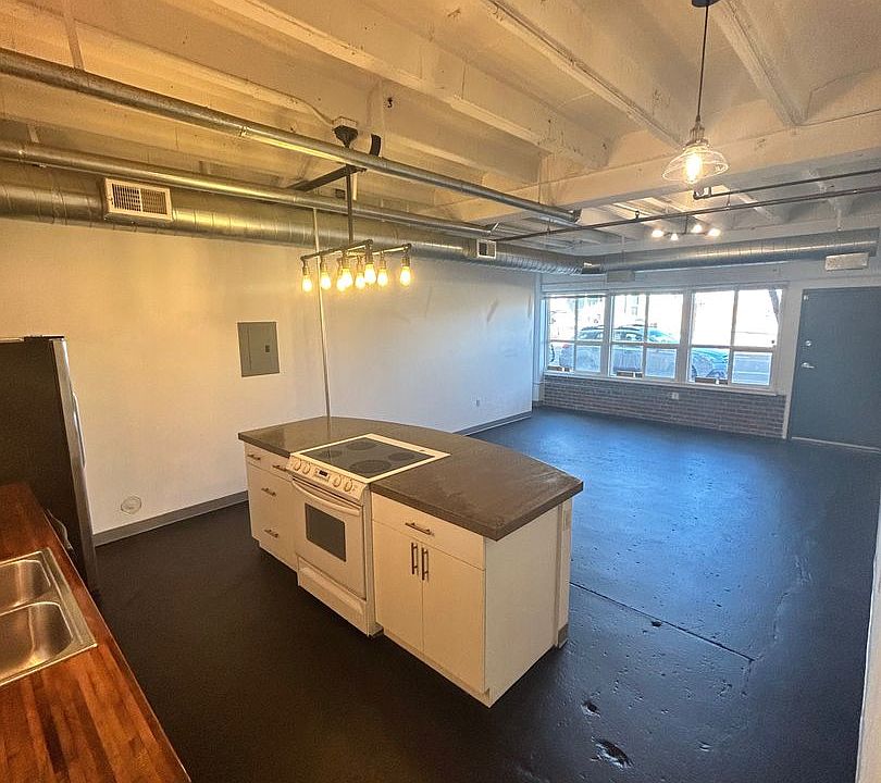 1st image of 1777 E 39th Ave APT 110