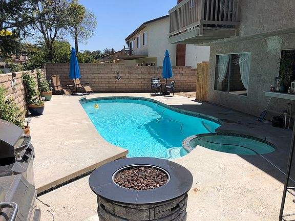 Pool and Jacuzzi