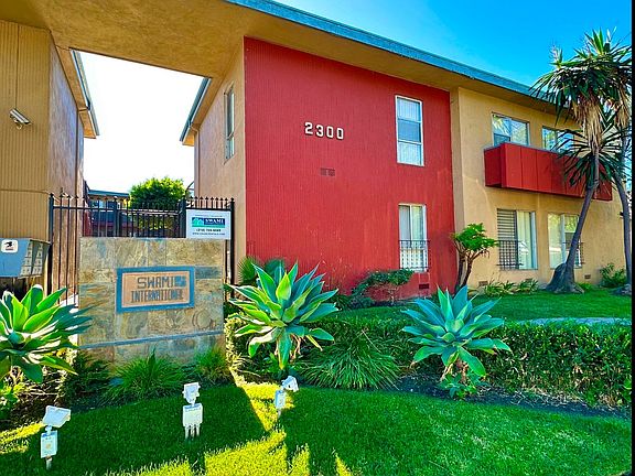 4th image of 2300 W El Segundo Blvd APT 12