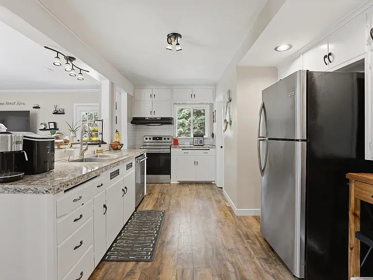 913 84th St SE — Photo 15