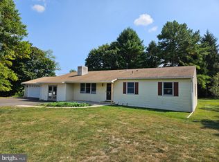 278 Warwick Rd, Elverson, PA 19520
