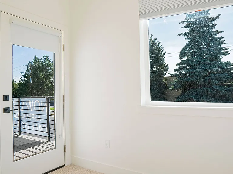 150 Rothrock Pl — Photo 35