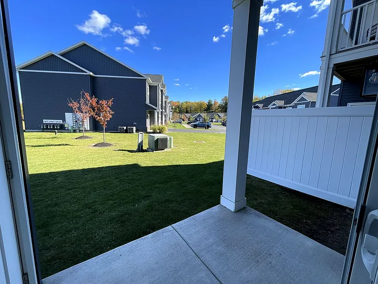 Orchard Grove Apartments — Photo 20