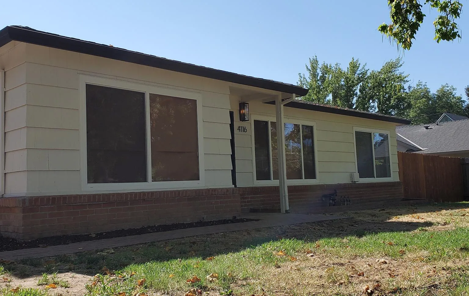 3 bed, 2.5 bath, 1711 sqft, $3,250 — Photo 2