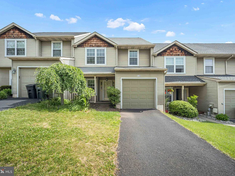 115 Mulberry Dr