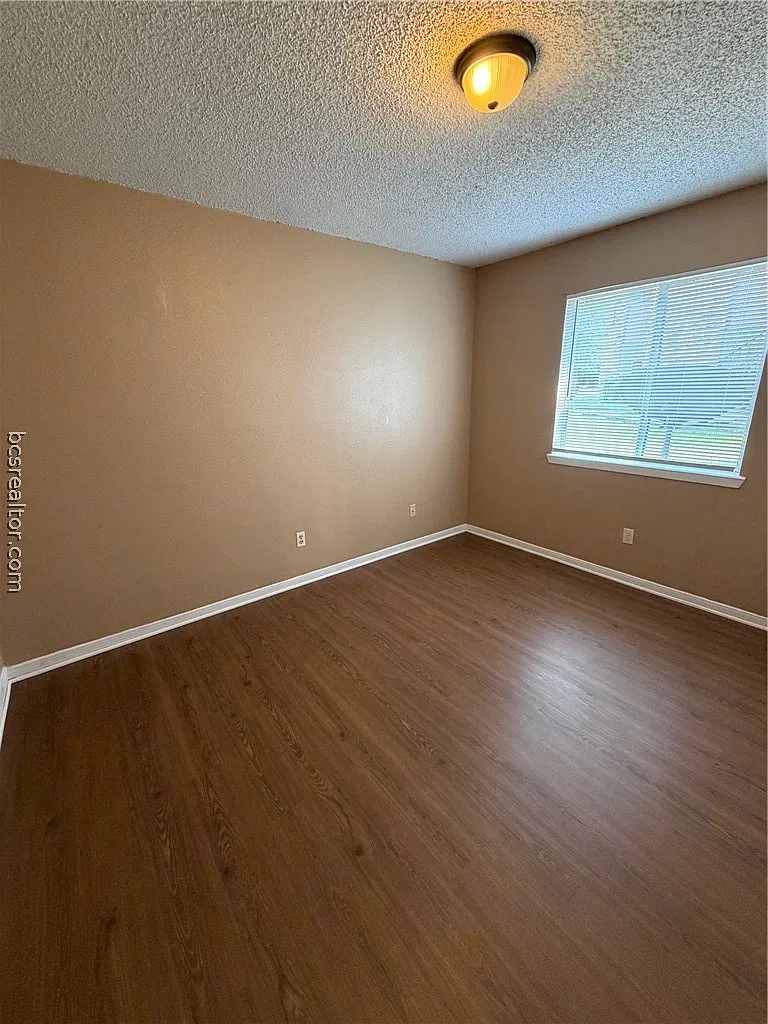 2 bed, 747 sqft, $700 — Photo 4