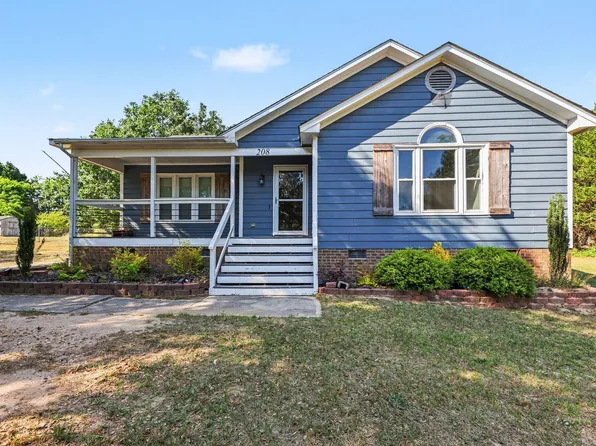 208 Deep Creek Dr, Clayton, NC 27520