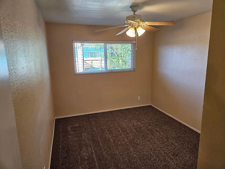 Tully Rd Apts — Photo 12