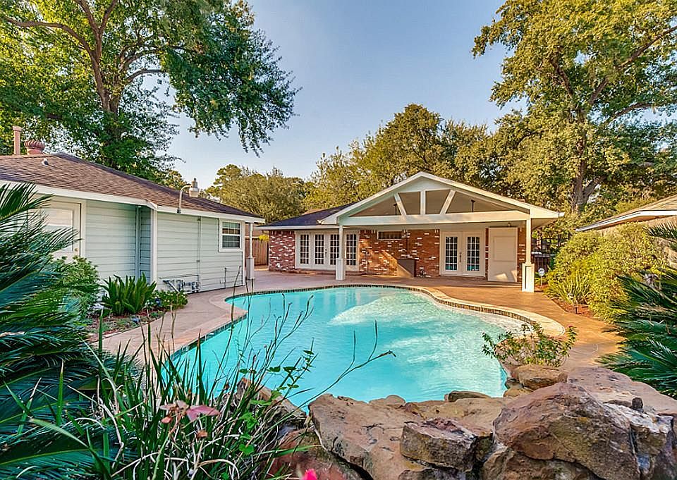 1st image of 6419 Woodbrook Ln