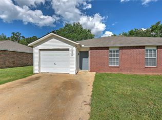 1644 N Boxley Ave, Fayetteville, AR 72704