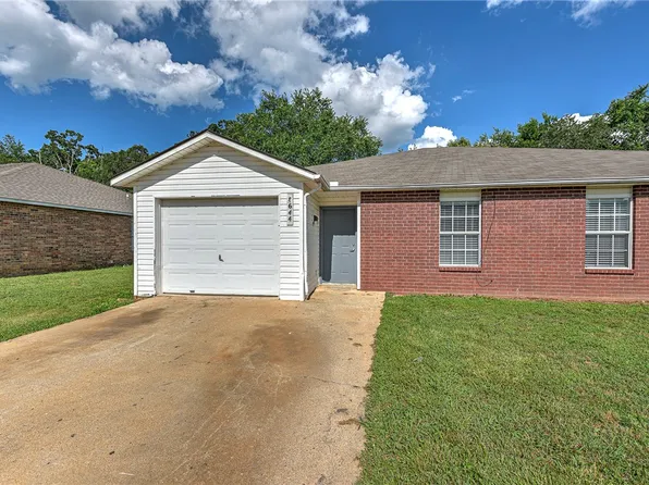 1644 N Boxley Ave, Fayetteville, AR 72704