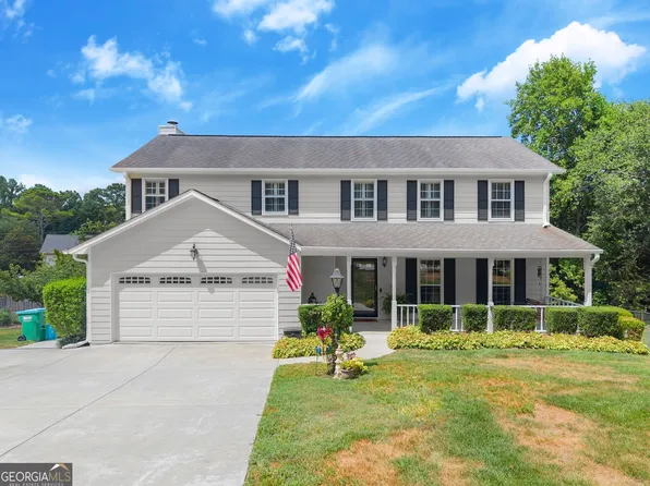 1083 Wash Lee Dr SW, Lilburn, GA 30047