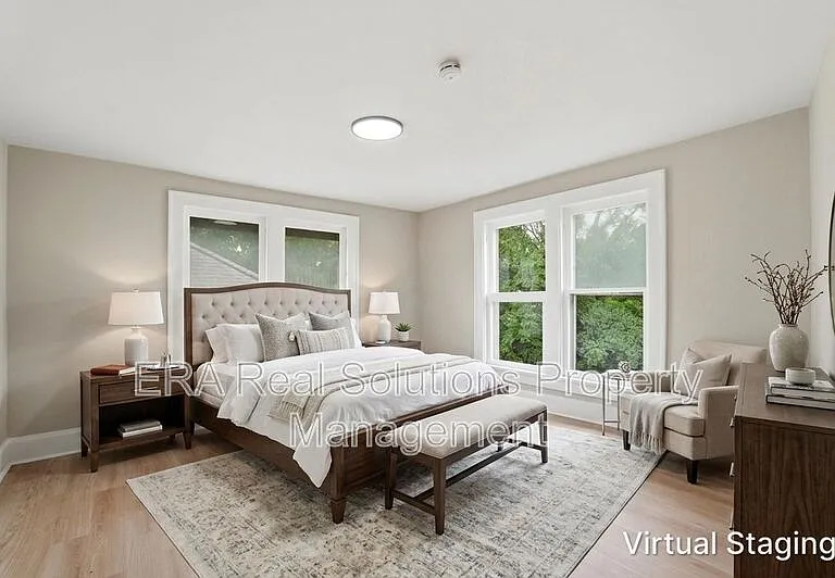 394 S Guilford Ave — Photo 3