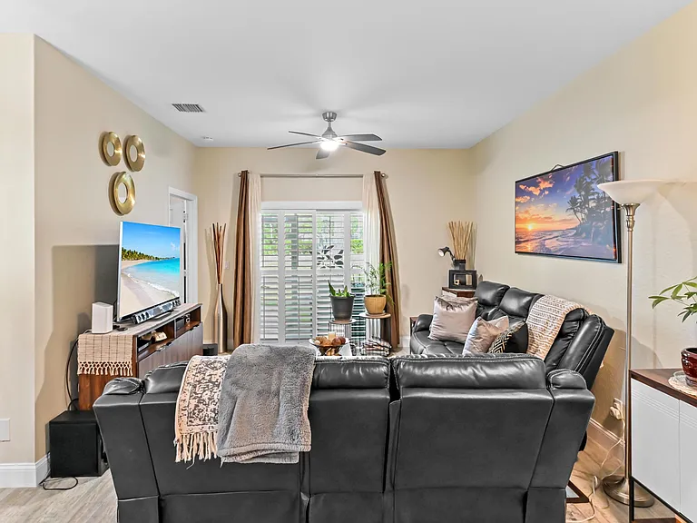 3043 Grandiflora Dr — Photo 10
