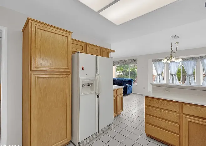 2912 S Redondo Blvd #2 — Photo 12