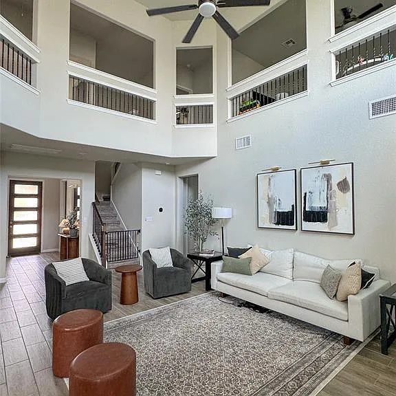 4217 Dawn Lorraine Dr — Photo 2