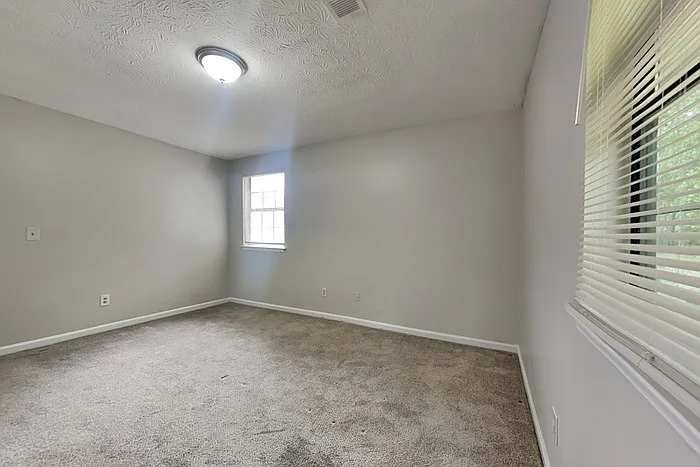 2093 Drake Ct — Photo 8