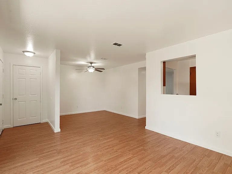 Elevate Apartments — Photo 44