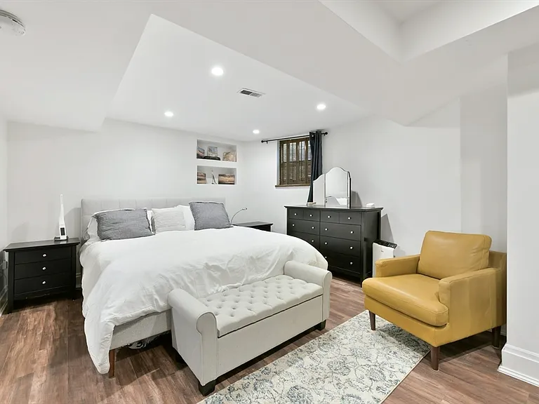 77 Waltham St #2 — Photo 8