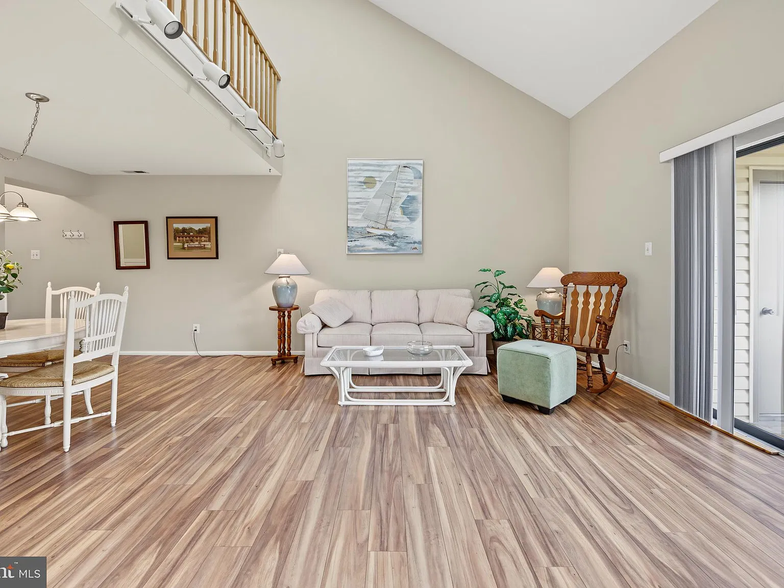 2 bed, 2.0 bath, 1092 sqft, $2,500 — Photo 1