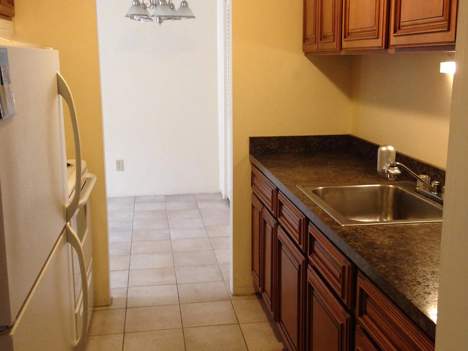 1015 Whalley Ave — Photo 3