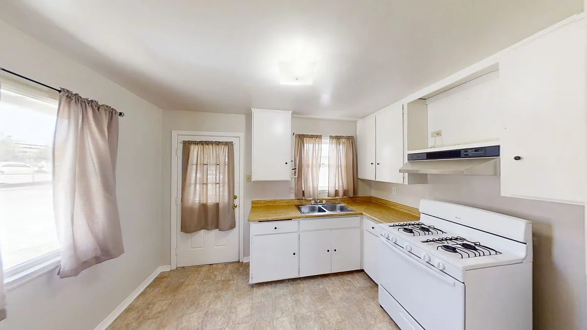 Building Photo - 34958-34984 Yucaipa Blvd