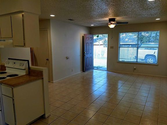 5th image of 3403 Dolphin Dr #A