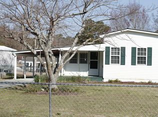 138 Cedar Hollow Ln, Sneads Ferry, NC 28460