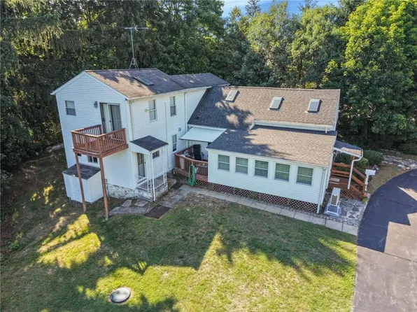 1304 New London Ave, Cranston, RI 02920