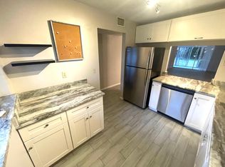 1900 S Kanner Hwy APT 4-104, Stuart, FL 34994