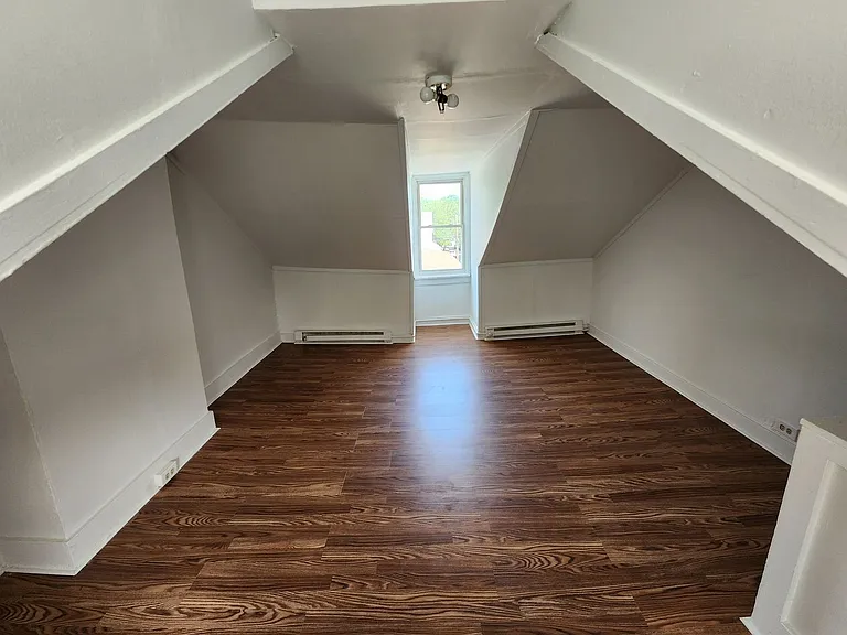 1517 Walnut St — Photo 20