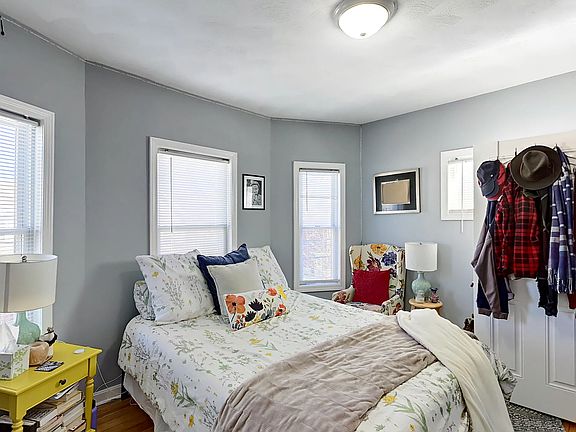 3rd image of 50 Derby St #3A