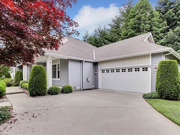 2nd image of 2976 Martin Pl