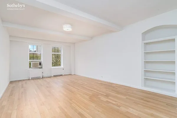Rented by Sotheby's International Realty | media 1