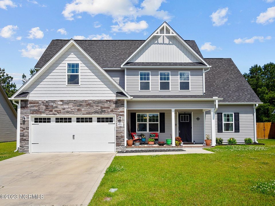 1st image of 823 Tuscarora Trail