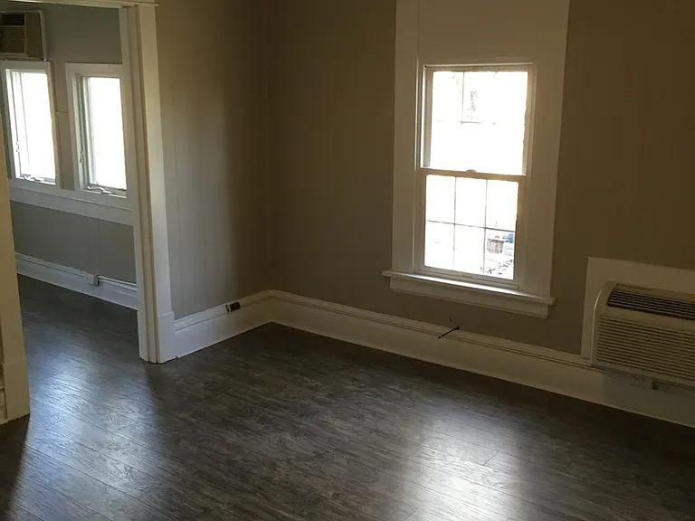 344 Oney Ave — Photo 1