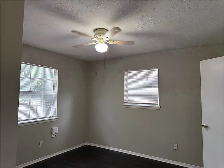 2403 Toro Ln #C — Photo 11